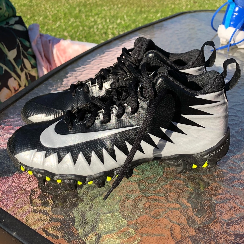 Boys Nike “Alpha” cleats
